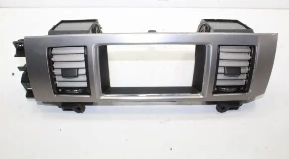 Jaguar XF X250 Dashboard air vent grill cover trim 8X2319K617AH 8X2319K617BH