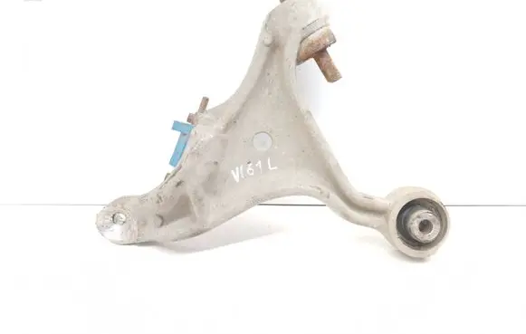 Volvo V70 Front lower control arm/wishbone 30635229