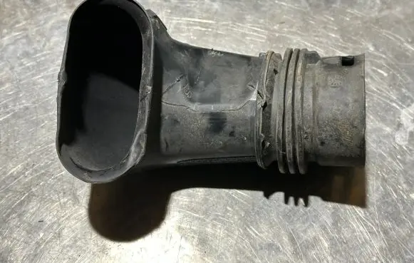 Citroen DS4 Air intake duct part 9688117280