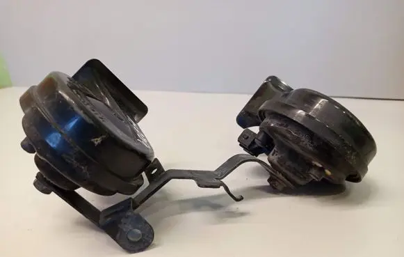 Audi A3 S3 8L Horn signal 0092018