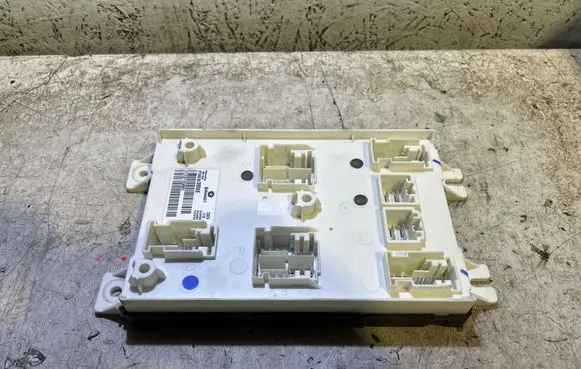 Dodge Durango Comfort/convenience module 68258390AE 68258418AE 1IC011658901