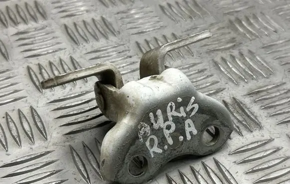 Toyota Auris E180 Front door lower hinge 