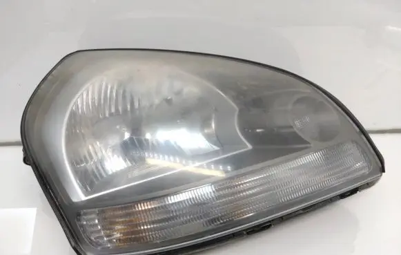 Hyundai Tucson JM Headlight/headlamp 921022exxx