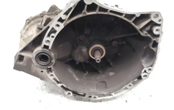 Nissan Qashqai Manual 6 speed gearbox 