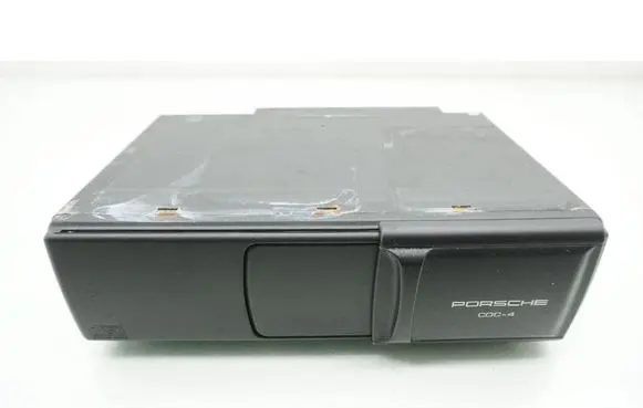 Porsche Cayenne (9PA) Radio/CD/DVD/GPS head unit 
