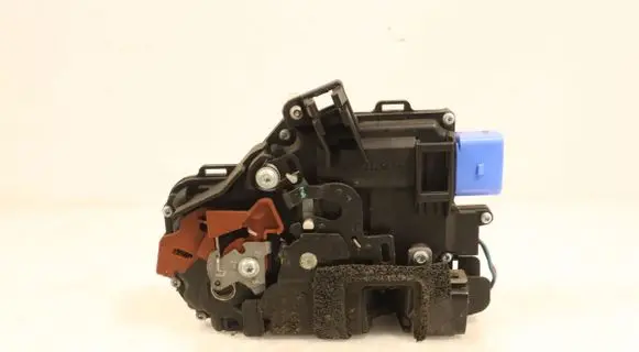Volkswagen Phaeton Rear door lock 3D4839015K