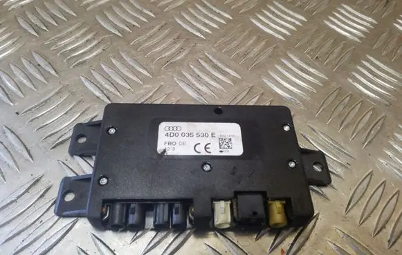 Audi A2 Aerial antenna amplifier 4D0035530E
