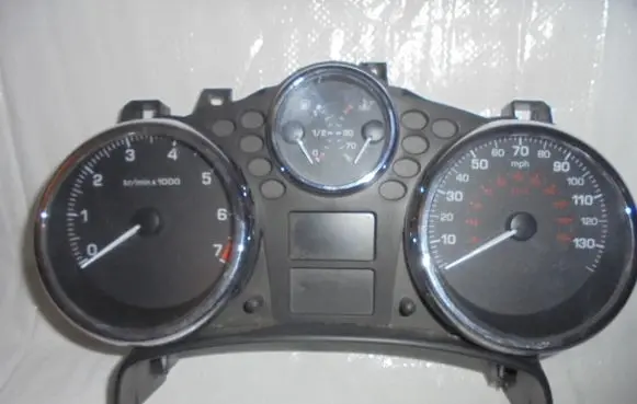 Peugeot 207 Speedometer (instrument cluster) 9662904180
