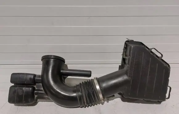 Chevrolet Camaro Intake resonator 92196314