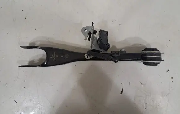 BMW i4 Rear upper control arm/wishbone 8868688 6895466
