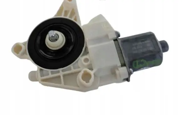 Mercedes-Benz B W246 W242 Front door window regulator motor A2469065100
