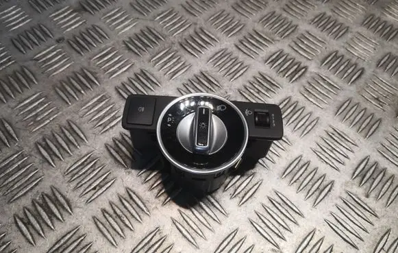 Mercedes-Benz B W246 W242 Light switch 2049053103 A2049053103