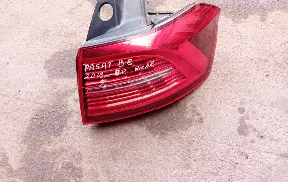Volkswagen PASSAT B8 Rear/tail lights 3G9945208J