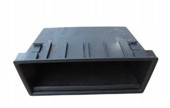 Audi Q7 4L Glove box