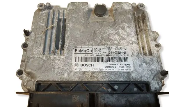 Ford Focus Engine control unit/module ECU 0261S11069 DV6112A650AHA CV6A12AB684BB