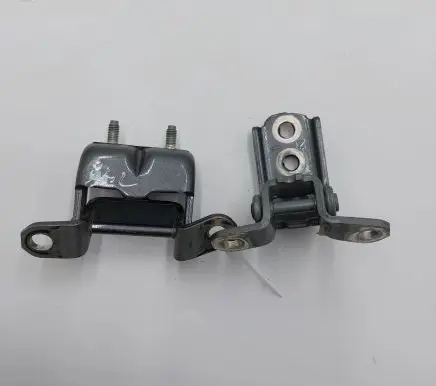 Rear door hinge set