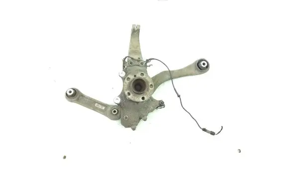 Front wheel hub spindle knuckle