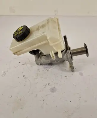 Volkswagen Golf Sportsvan Master brake cylinder 5Q1611301C