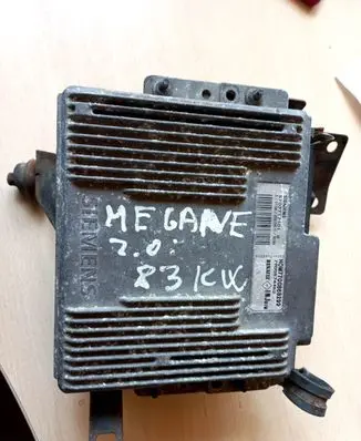 Renault Megane I Engine control unit/module 7700874462