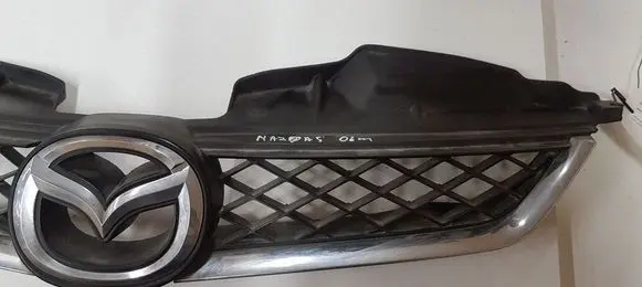 Mazda 5 Front grill 5678901234 C23550711