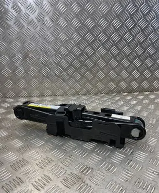 Audi A6 S6 C8 4K Lift Jack 4K8011031A