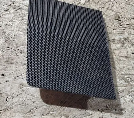 Side speaker trim/cover