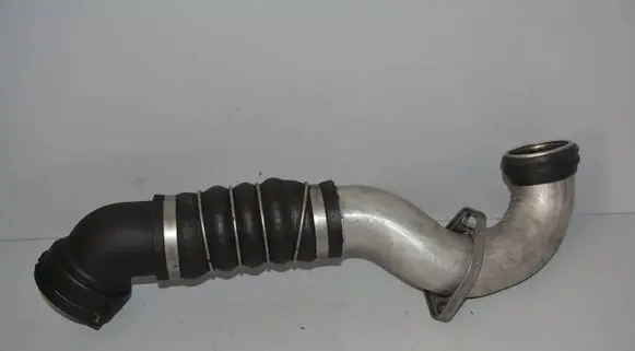 BMW 5 E60 E61 Intercooler hose/pipe 7798438