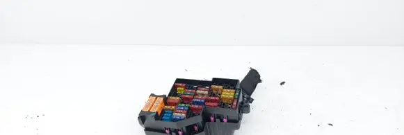 Volkswagen Touareg I Fuse module 7L0941828 7L0941824A