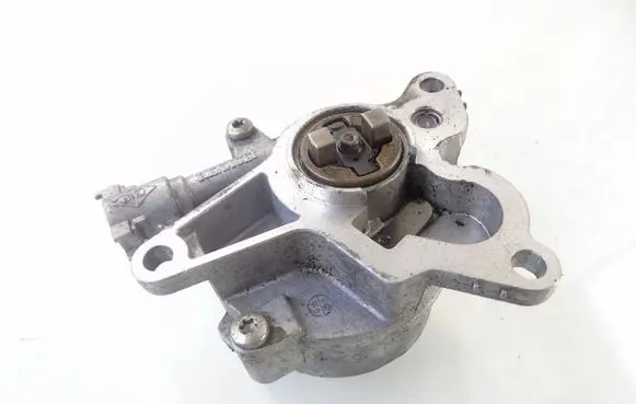 Renault Trafic II (X83) Vacuum pump