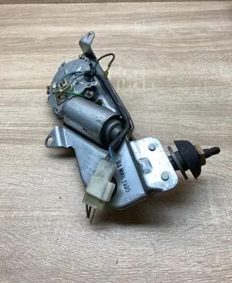 Renault Megane I Rear window wiper motor 7700838383 1397020053 0390206415