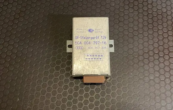 Audi A6 S6 C5 4B Cruise control unit/module 5GA00439716 4D0907305 615432