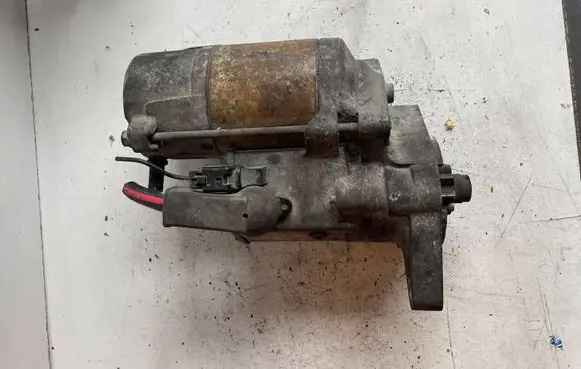 Toyota Yaris Starter motor 4280000500