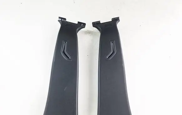 Volvo V50 (B) pillar trim (top) 