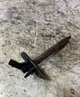 Audi A6 S6 C6 4F Fuel injector 059130277AH