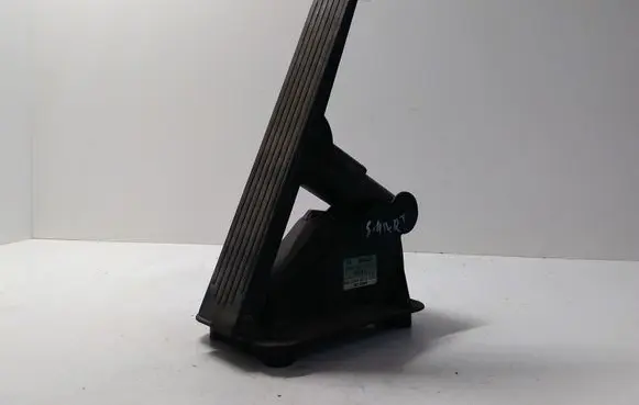 Smart ForTwo I Accelerator throttle pedal 0280752223 96102448