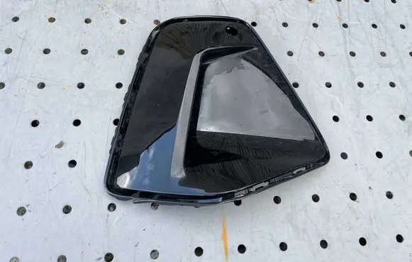BMW 5 G60 Front bumper lower grill 51118084690 15857711
