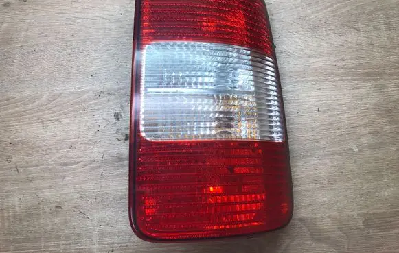 Volkswagen Caddy Tailgate rear/tail lights 2K0945112A
