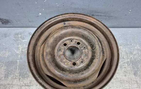 Mercedes-Benz 200 300 W123 R14 steel rim 1234000302