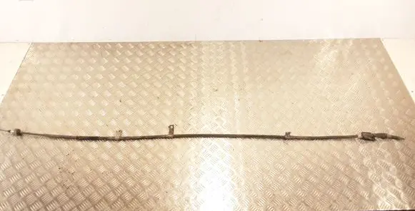 Handbrake/parking brake wiring cable
