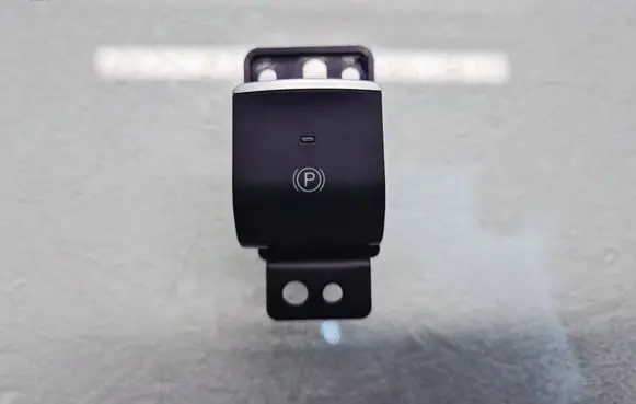 Alfa Romeo Giulia Hand parking brake switch 01561182110