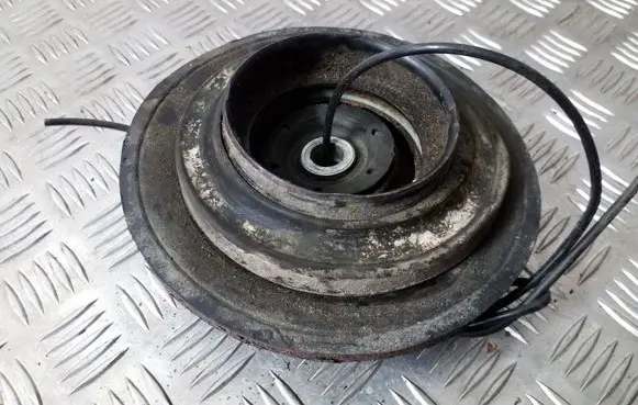 Audi A6 S6 C4 4A Front upper strut mount 4A04123838 4A0412119B