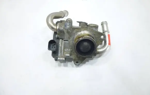 Volkswagen Caddy EGR valve 04L131501R 04L131501RV110