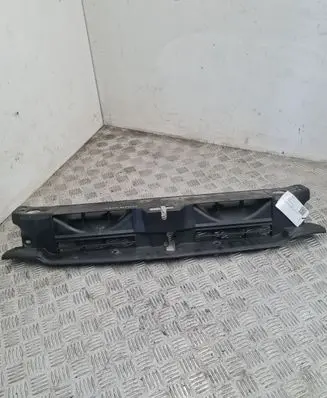 Hyundai Santa Fe Radiator trim 8641026910