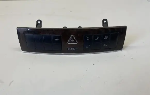 Mercedes-Benz C W203 Hazard light switch 2038214481