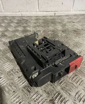 Mercedes-Benz C W204 Fuse module A2075400340