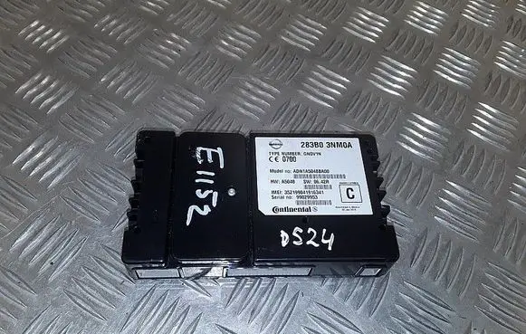 Nissan Leaf I (ZE0) Engine control unit/module 283b03nm0a