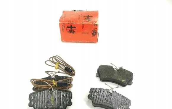 Alfa Romeo 33 Brake pads (front) 5893947