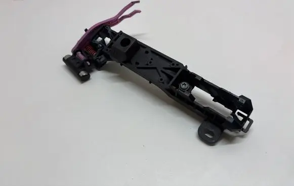 Toyota RAV 4 (XA40) Rear door exterior handle/bracket 