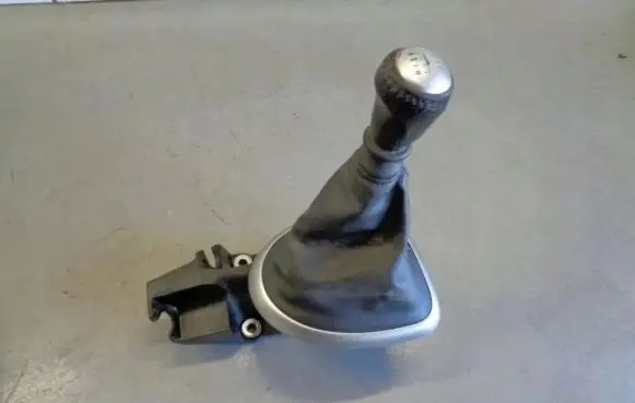 Nissan Qashqai+2 Handbrake lever cover (leather/fabric) 