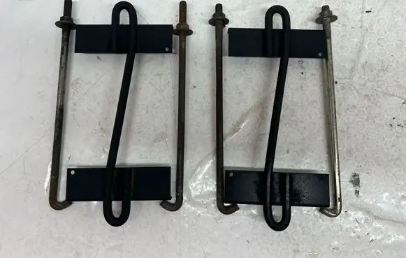 Mitsubishi Pajero Battery bracket 
